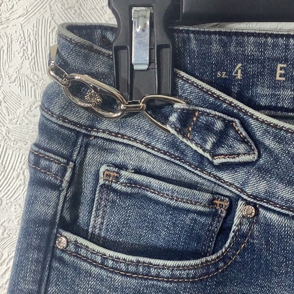 WHBM NEW - Sz 4 - the everyday soft - Mid Rise - slim ankle Jeans - Picture 6 of 8